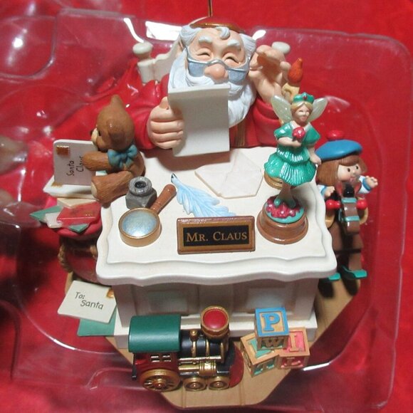 Hallmark Keepsake Christmas Ornament Letters to Santa - Picture 4 of 10